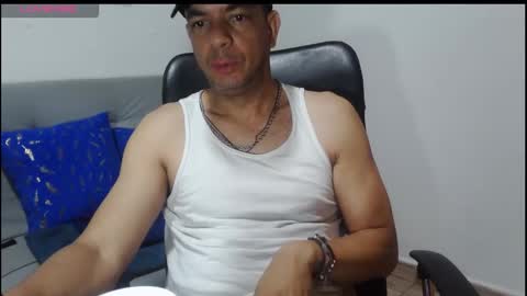 Snapshot of latinmartin254 chatting on March 14, 2026, 10:21 am latinmartin254 online show from March 14, 2026, 10:21 am