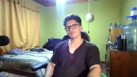 Snapshot of latinn_babe chatting on May 21, 2026, 4:30 am latinn_babe online show from May 21, 2026, 4:30 am
