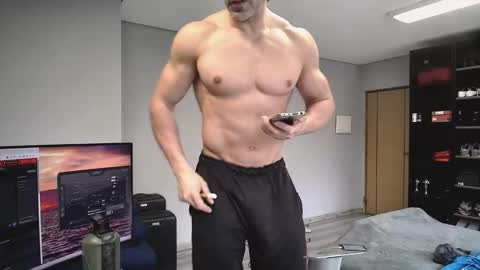 Snapshot of latino23bom chatting on January 16, 2026, 10:52 am sam online show from January 16, 2026, 10:52 am