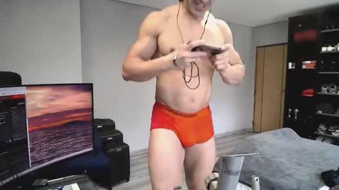 Snapshot of latino23bom chatting on January 17, 2026, 11:04 am sam online show from January 17, 2026, 11:04 am