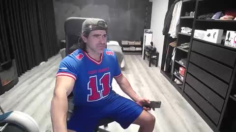 Snapshot of latino23bom chatting on March 5, 2026, 2:02 pm sam online show from March 5, 2026, 2:02 pm