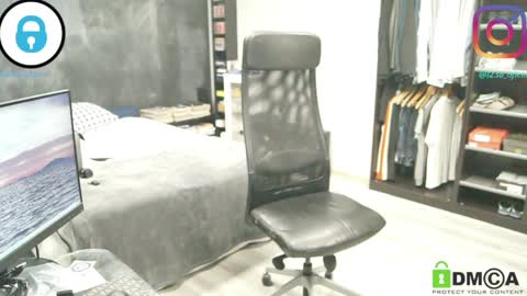 Snapshot of latino23bom chatting on March 28, 2026, 11:04 pm sam online show from March 28, 2026, 11:04 pm