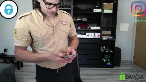 Snapshot of latino23bom chatting on April 3, 2026, 11:08 am sam online show from April 3, 2026, 11:08 am