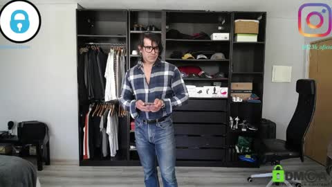 Snapshot of latino23bom chatting on April 5, 2026, 11:51 am sam online show from April 5, 2026, 11:51 am