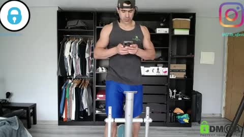 Snapshot of latino23bom chatting on April 7, 2026, 8:26 am sam online show from April 7, 2026, 8:26 am