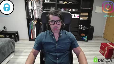 Snapshot of latino23bom chatting on April 7, 2026, 8:31 pm sam online show from April 7, 2026, 8:31 pm