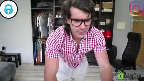 Snapshot of latino23bom chatting on April 10, 2026, 10:42 am sam online show from April 10, 2026, 10:42 am