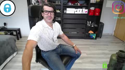 Snapshot of latino23bom chatting on April 12, 2026, 11:04 am sam online show from April 12, 2026, 11:04 am