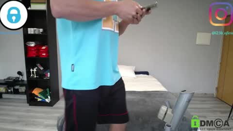 Snapshot of latino23bom chatting on April 15, 2026, 8:21 am sam online show from April 15, 2026, 8:21 am