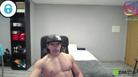 Snapshot of latino23bom chatting on April 15, 2026, 7:58 pm sam online show from April 15, 2026, 7:58 pm