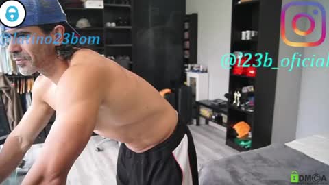 sam online show from May 1, 2026, 11:04 am