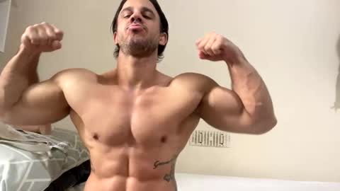Snapshot of latino_rodri chatting on April 11, 2026, 10:19 am latino_rodri online show from April 11, 2026, 10:19 am
