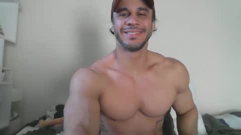 Snapshot of latino_rodri chatting on May 12, 2026, 6:43 am latino_rodri online show from May 12, 2026, 6:43 am