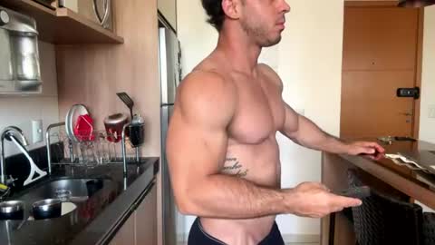latino_rodri online show from July 22, 2026, 1:25 pm