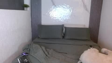 Snapshot of latinobsession_ chatting on May 24, 2026, 2:49 am Danna online show from May 24, 2026, 2:49 am