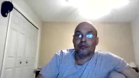 Snapshot of latinoinfla chatting on May 9, 2026, 2:17 am latinoinfla online show from May 9, 2026, 2:17 am