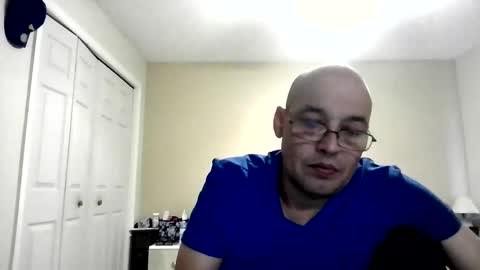 Snapshot of latinoinfla chatting on May 23, 2026, 3:27 pm latinoinfla online show from May 23, 2026, 3:27 pm