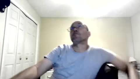 Snapshot of latinoinfla chatting on May 31, 2026, 6:09 pm latinoinfla online show from May 31, 2026, 6:09 pm