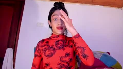latinsecretfantasy online show from June 11, 2026, 12:32 am