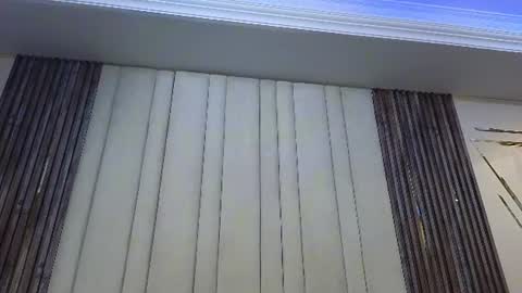Snapshot of latinshort chatting on July 25, 2026, 12:25 pm Andrew online show from July 25, 2026, 12:25 pm