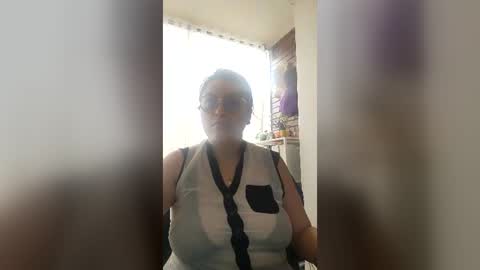 Snapshot of latinwishes chatting on July 8, 2026, 9:30 pm Julieta online show from July 8, 2026, 9:30 pm