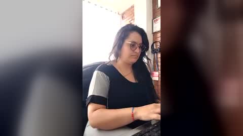 Snapshot of latinwishes chatting on July 13, 2026, 6:55 pm Julieta online show from July 13, 2026, 6:55 pm