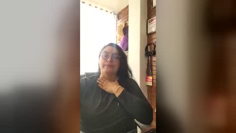 Snapshot of latinwishes chatting on July 15, 2026, 8:03 pm Julieta online show from July 15, 2026, 8:03 pm