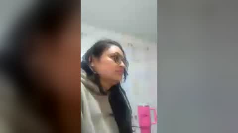 Snapshot of latinwishes chatting on August 1, 2026, 9:03 pm Julieta online show from August 1, 2026, 9:03 pm