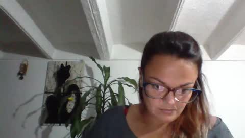 Snapshot of lau16310 chatting on December 19, 2025, 11:56 pm Laura online show from December 19, 2025, 11:56 pm