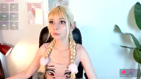 laukyubey1 online show from July 1, 2026, 8:19 pm