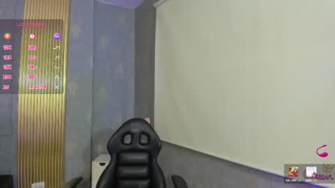 laulin_tay online show from June 28, 2026, 3:56 am