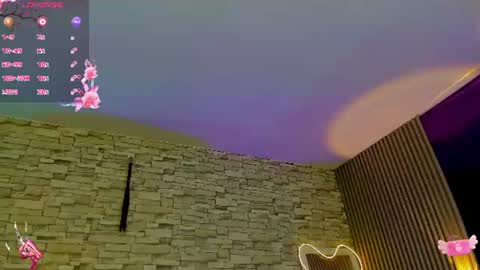 laulin_tay online show from July 29, 2026, 3:04 am