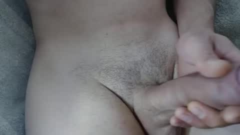 Snapshot of launeeee1 chatting on December 21, 2025, 3:19 pm launeeee1 online show from December 21, 2025, 3:19 pm