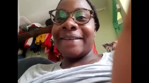 Snapshot of laura829489 chatting on December 20, 2025, 9:49 am laura829489 online show from December 20, 2025, 9:49 am