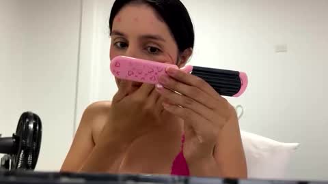 laura  online show from May 24, 2026, 7:13 am