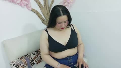     online show from May 25, 2026, 12:11 pm