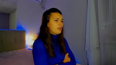 Laura online show from October 4, 2025, 5:49 am