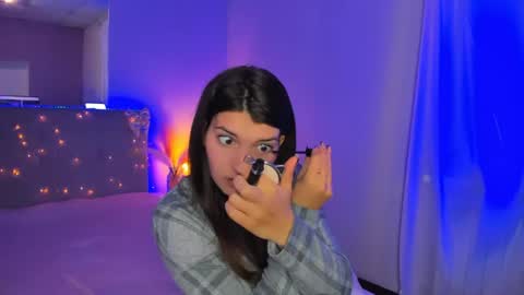 Laura online show from April 22, 2026, 5:54 am