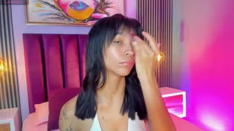 Laura online show from November 14, 2025, 12:37 pm