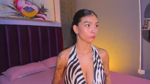 Laura online show from July 4, 2026, 12:11 pm