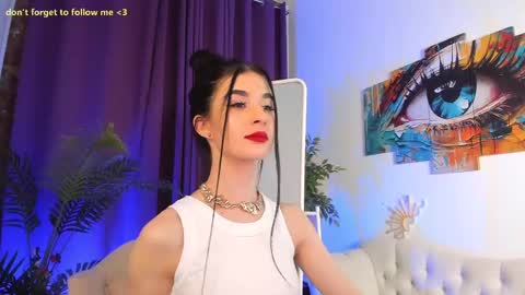 Snapshot of laura_coy chatting on June 11, 2026, 2:53 am Laura online show from June 11, 2026, 2:53 am