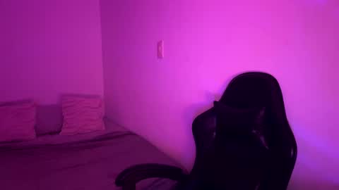 laura online show from March 3, 2026, 12:06 am