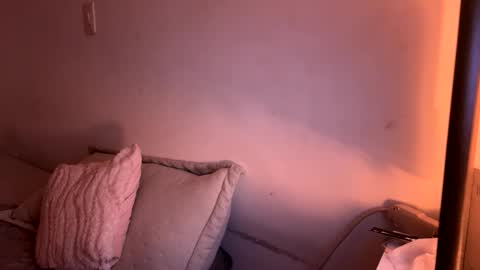 laura online show from April 14, 2026, 11:16 am