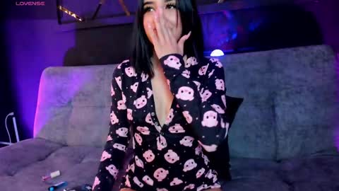 Snapshot of laura_hentai chatting on March 7, 2025, 11:38 pm Laura online show from March 7, 2025, 11:38 pm