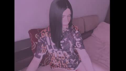 laura_night_byte online show from April 28, 2026, 6:07 am