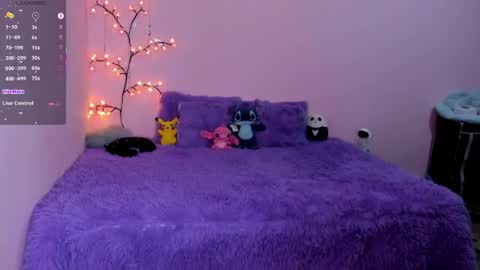 Snapshot of laura_olssen chatting on June 2, 2026, 1:46 pm Kate online show from June 2, 2026, 1:46 pm