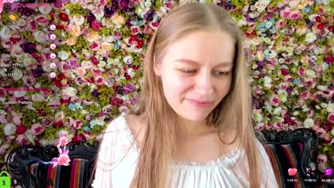 Snapshot of laura_pudd chatting on December 11, 2024, 6:52 pm Laura online show from December 11, 2024, 6:52 pm