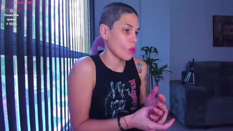 Laura Rose online show from January 4, 2025, 8:48 pm