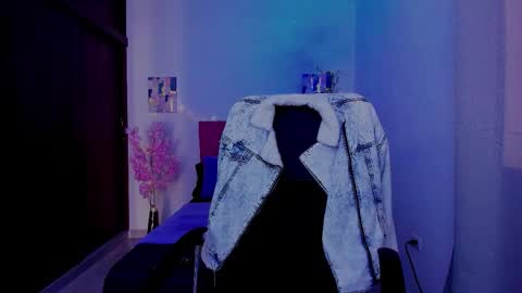 Laura Rose online show from September 29, 2025, 2:22 pm