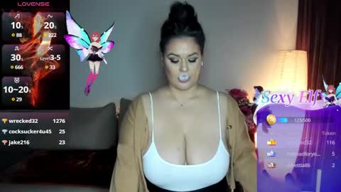 Snapshot of laura_sinner chatting on January 22, 2025, 2:26 am Laura online show from January 22, 2025, 2:26 am